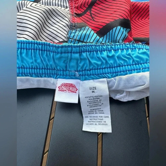 Marvel Spider-Man Quick-Dry Swim Trunks Boys Red Blue Board Shorts Size Medium - Picture 3 of 5